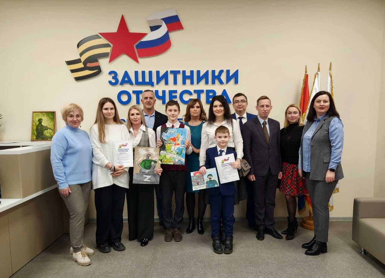 Ученица гимназии стала победителем всероссийского конкурса детского рисунка «Нарисуй защитника Отечества».