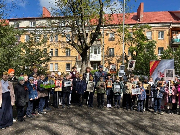 Всероссийская акция «Бессмертный полк» в гимназии: память о героях.