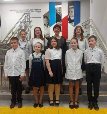 Дебют на большой сцене: юные «Янтарики» покорили муниципальный этап «Звезд Балтики».