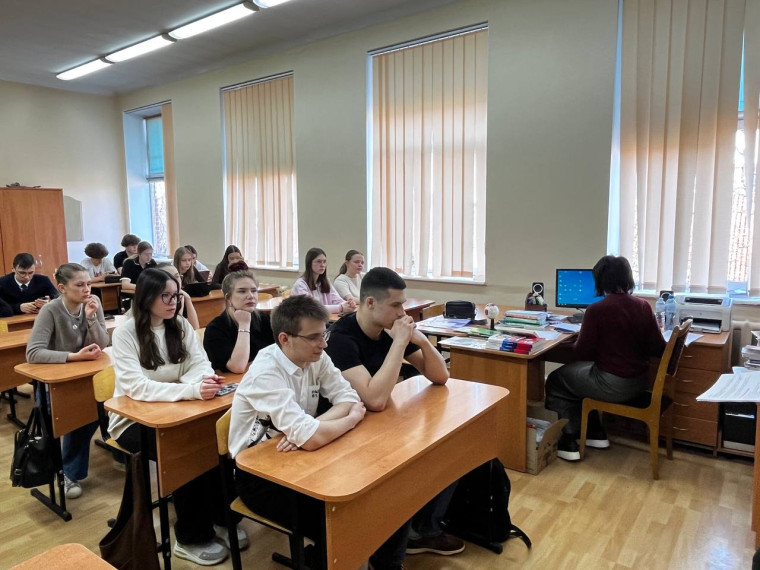 О проведении профориентационной встречи с учащимися 11 «Е» класса.